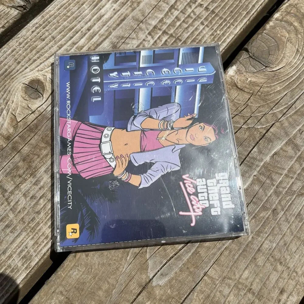 Grand Theft Auto Vice City 2 Disc PC Game Windows 98/2000/ME/XP